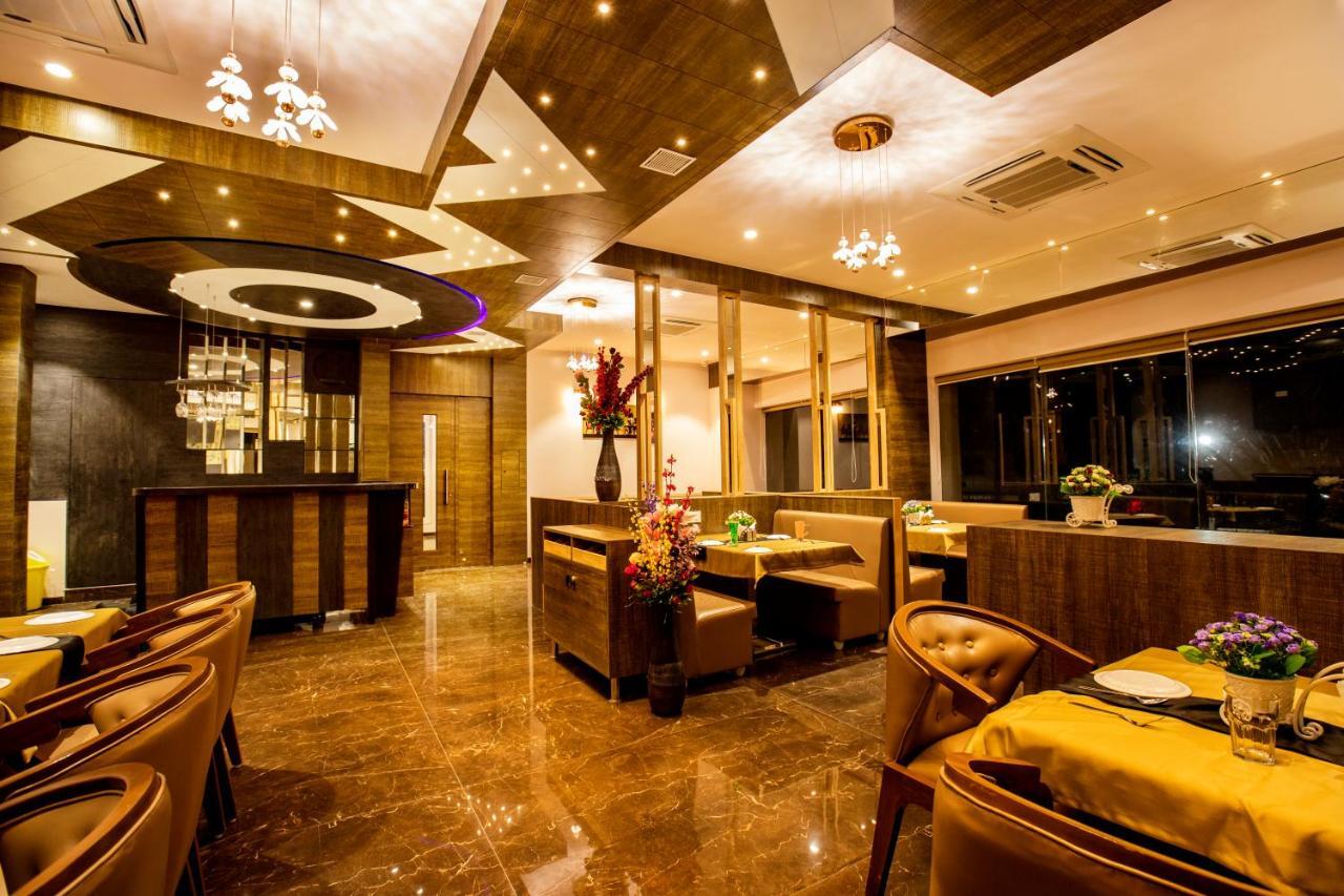 Hotel Prabha Palace Ахмеднагар Екстер'єр фото